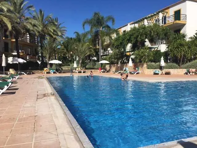 - Cozy Flat With Explendid View. *