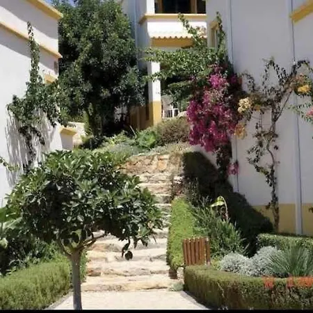 - Cozy Flat With Explendid View